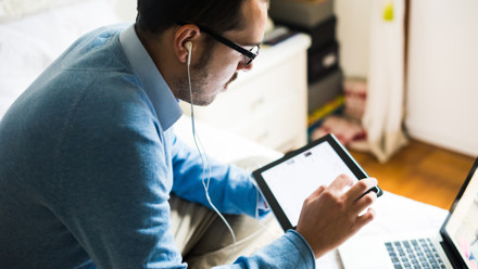 How can government and business improve the UK’s financial literacy?