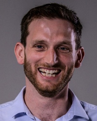 Dr James Cusack