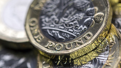 UK economy stable in 3m to May, while labour market shows signs of cooling 
