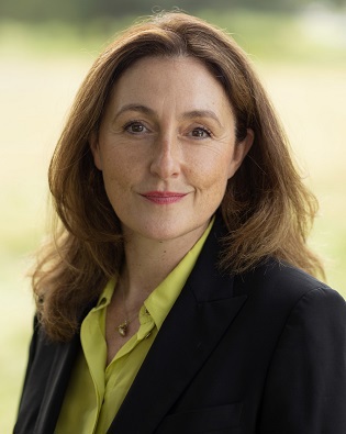 Tanya Steele